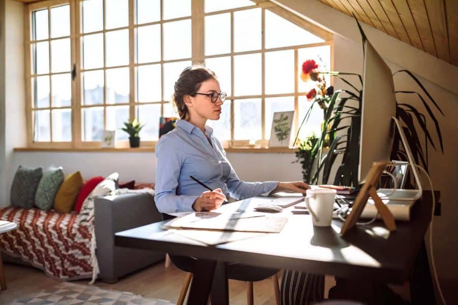 Female Worker Working from Home Office and Affecting Housing Demand Female Worker Working from Home Office and Affecting Housing Demand