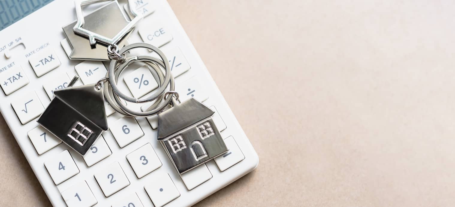 Figuring Mortgage Rates for 2020 with Calculator and Home Keychain Figuring Mortgage Rates for 2020 with Calculator and Home Keychain