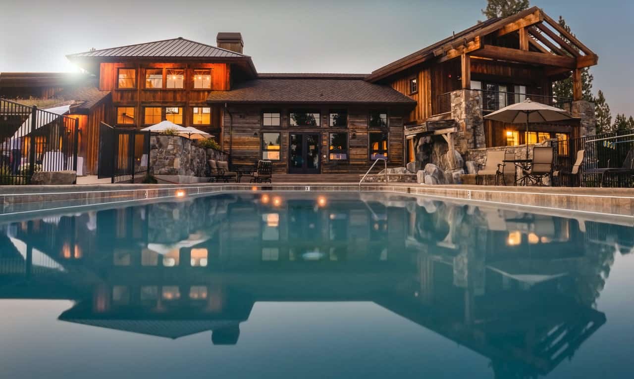 Home With Pool Home With Pool