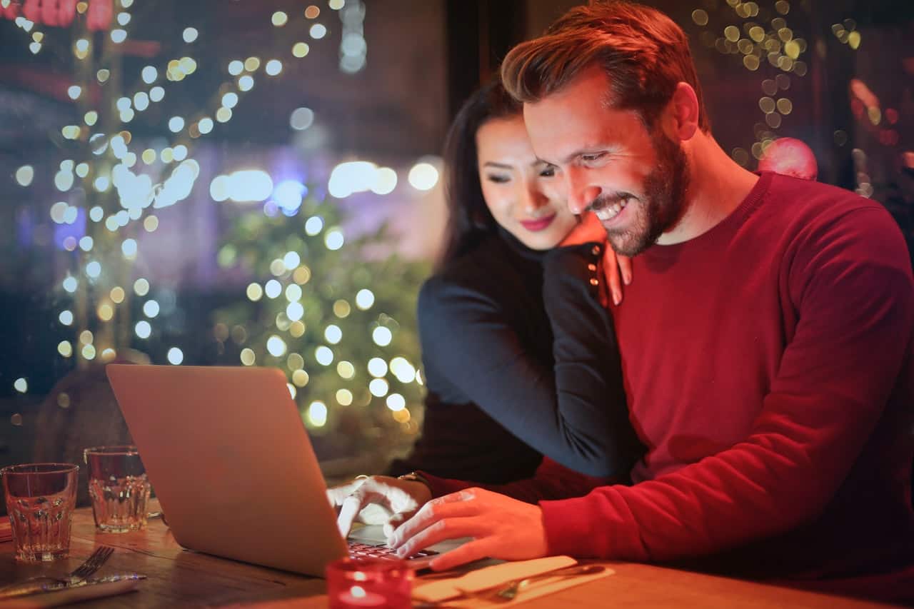 Happy Couple on a Laptop Happy Couple on a Laptop