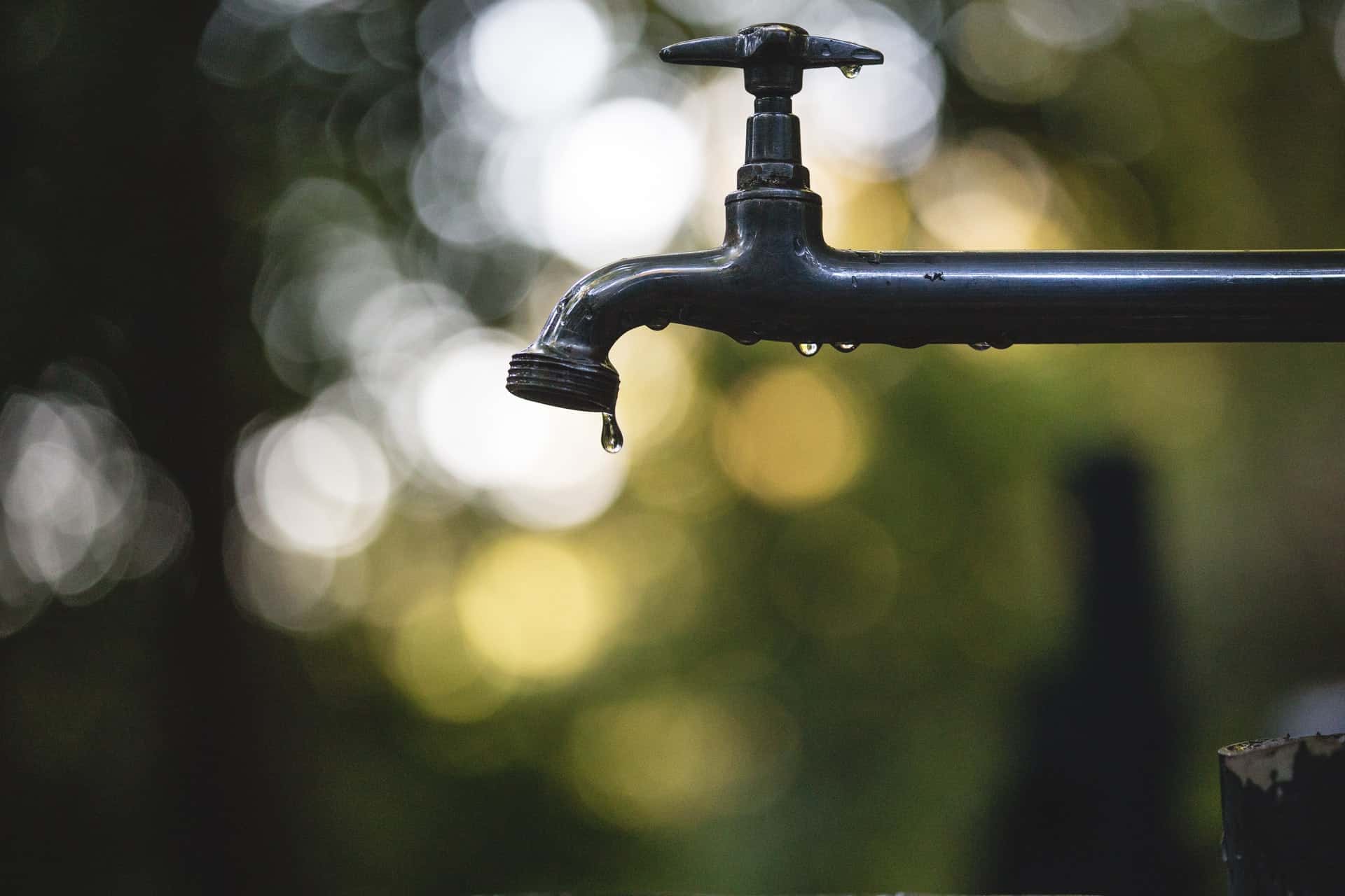 Water Pipe Faucet Leak Water Pipe Faucet Leak
