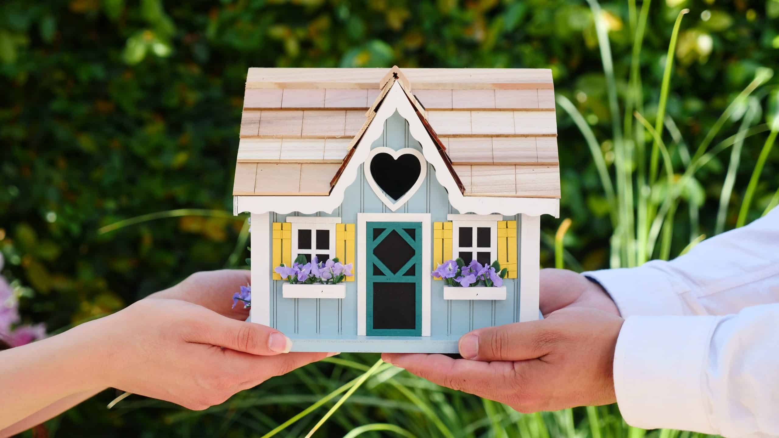 holding house small holding house small