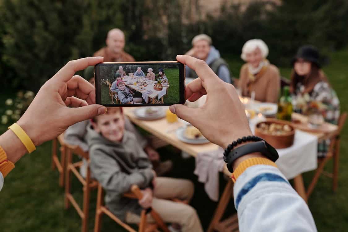 family generation mulitgenerational