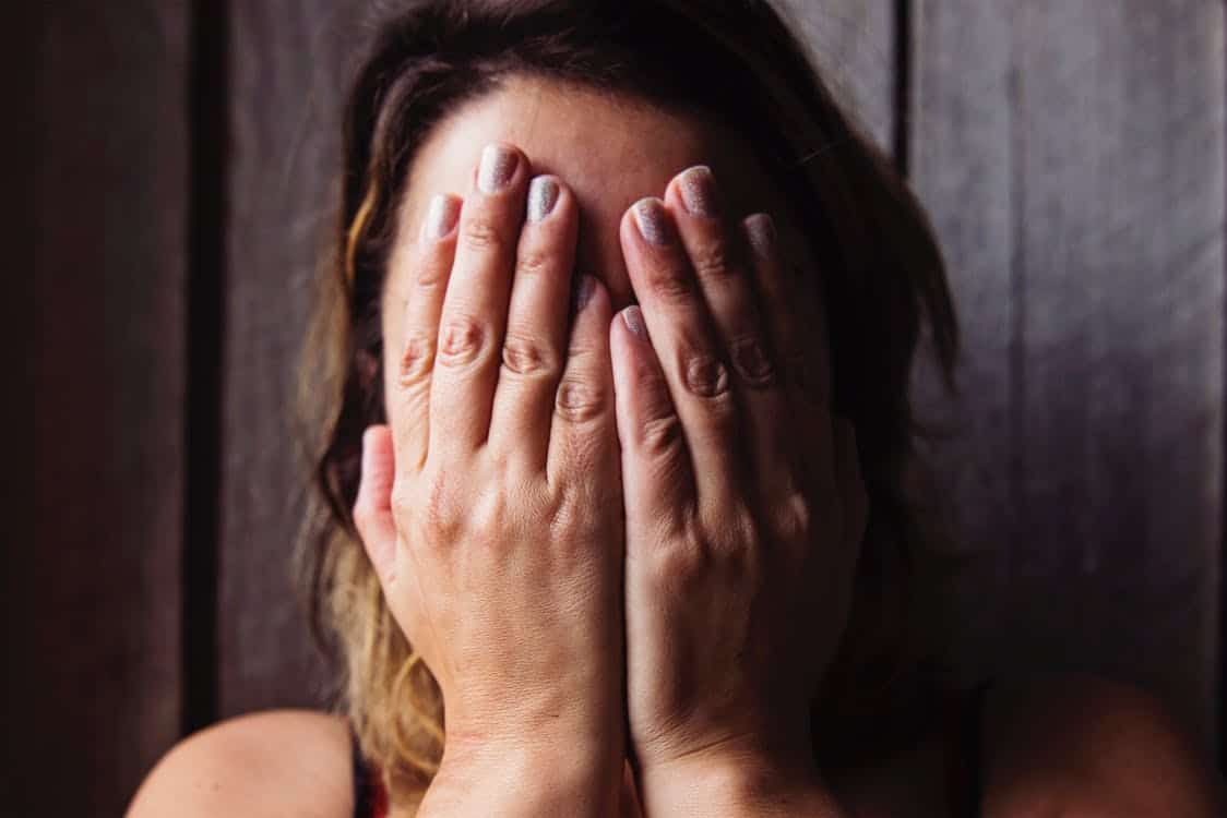 sad remores hands