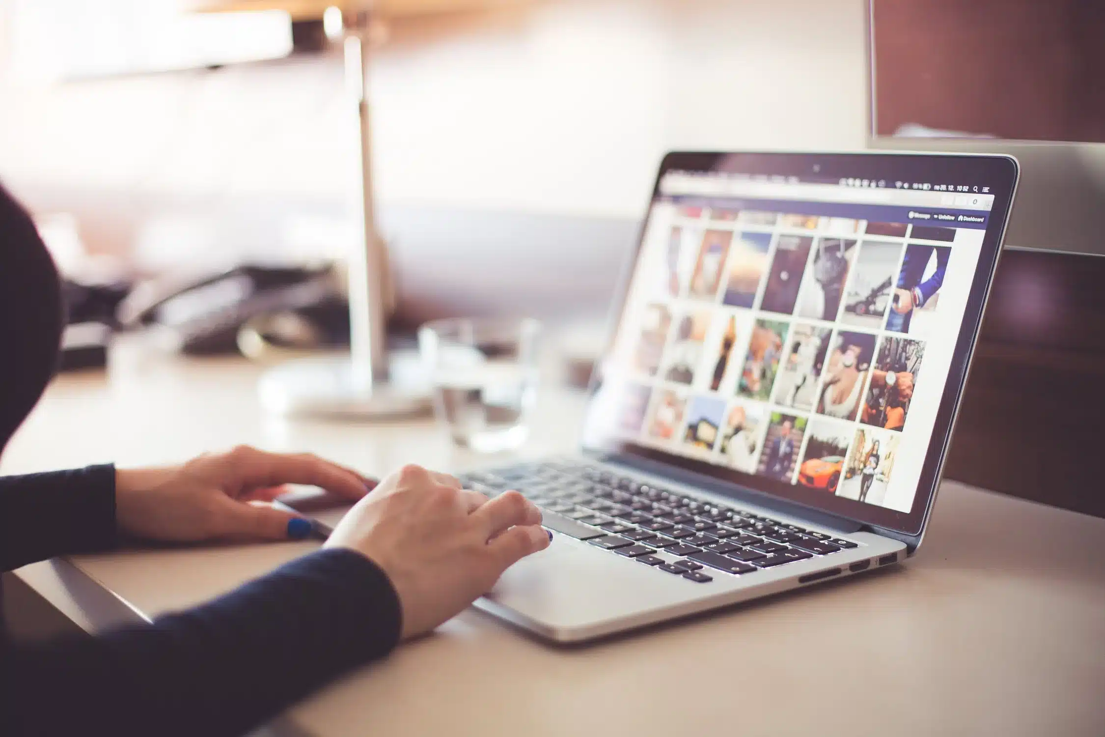 social media computer images