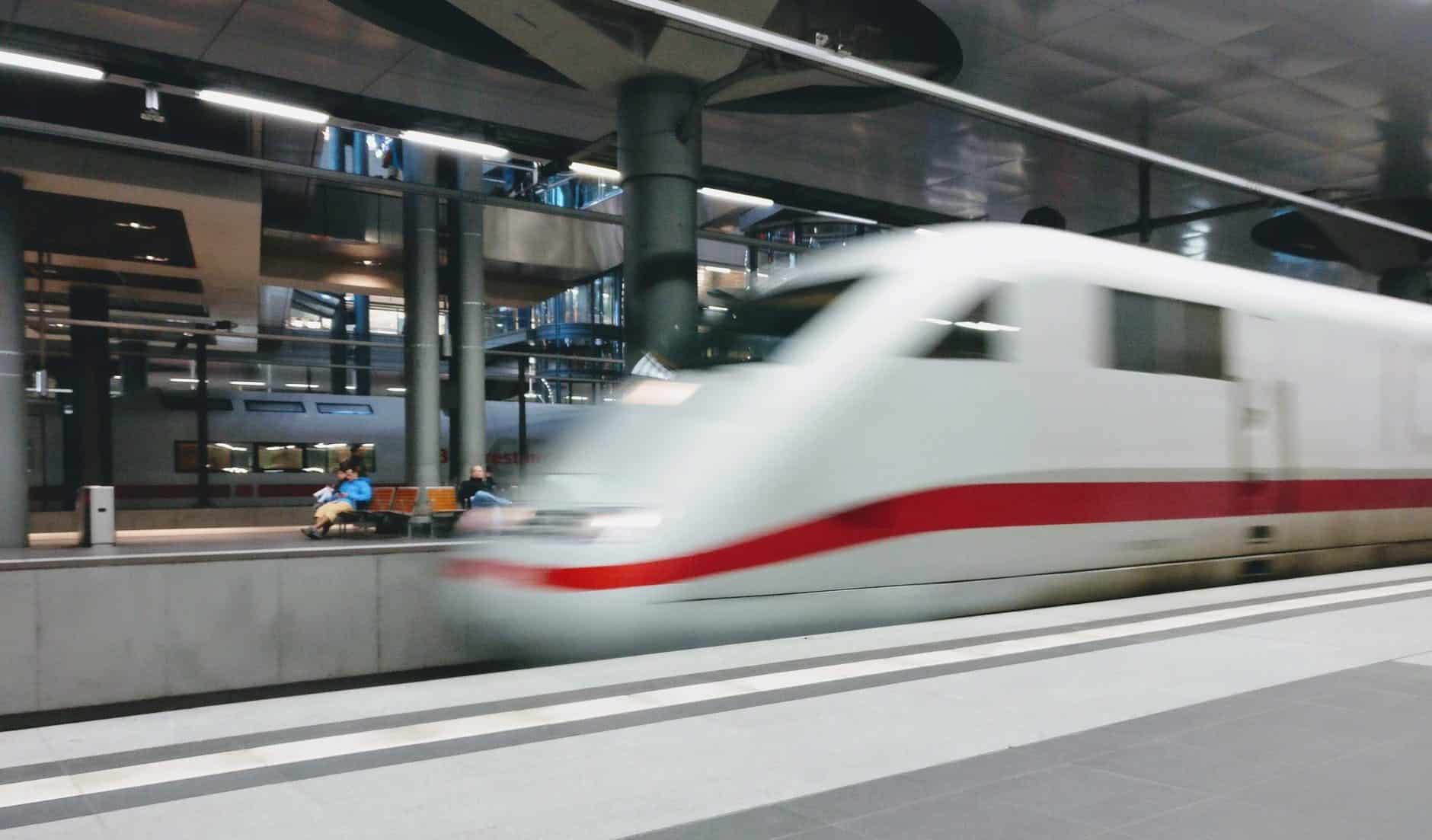 train speed station