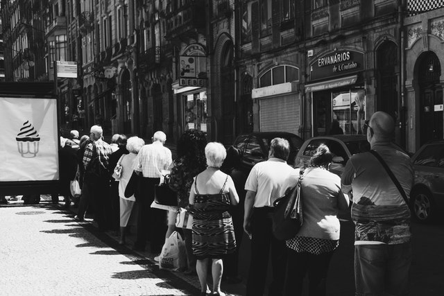 Line Of People Long Line Of People Long
