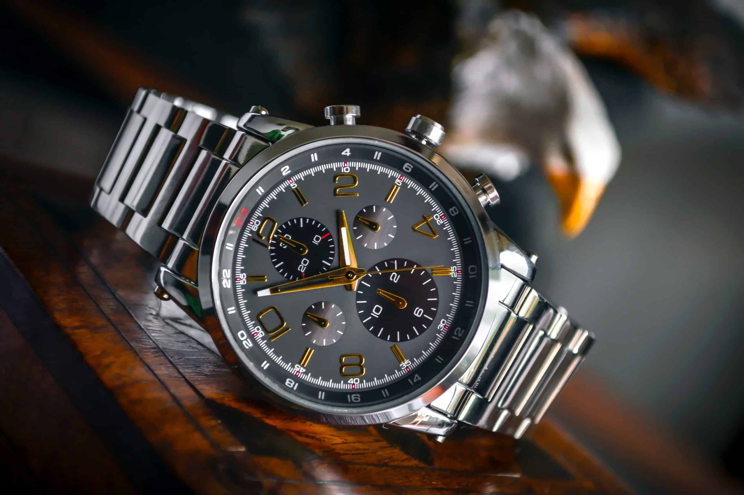 wristwatch time wait
