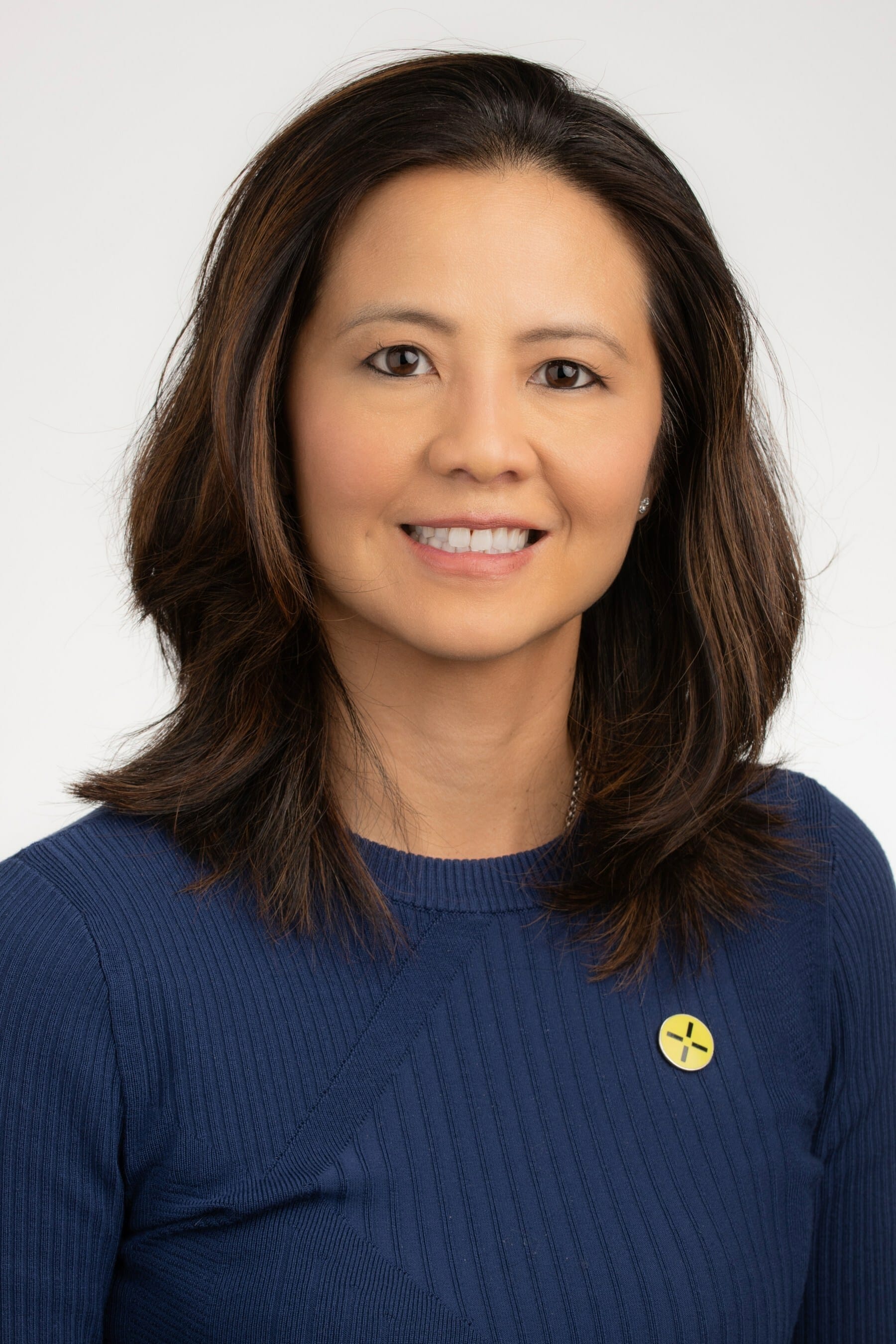 Lisa-Yeh-Approved-Headshot