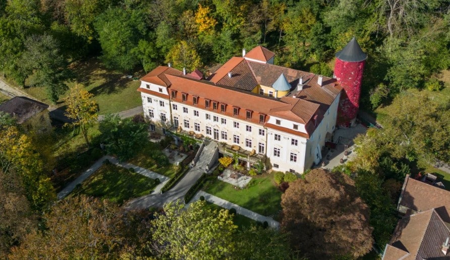mozart castle