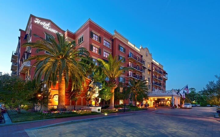 Transwestern Hotel Granduca Exterior