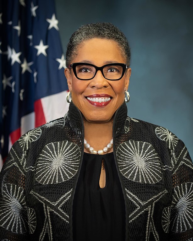 SecretaryMarciaFudge