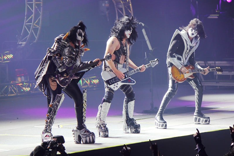 KISS