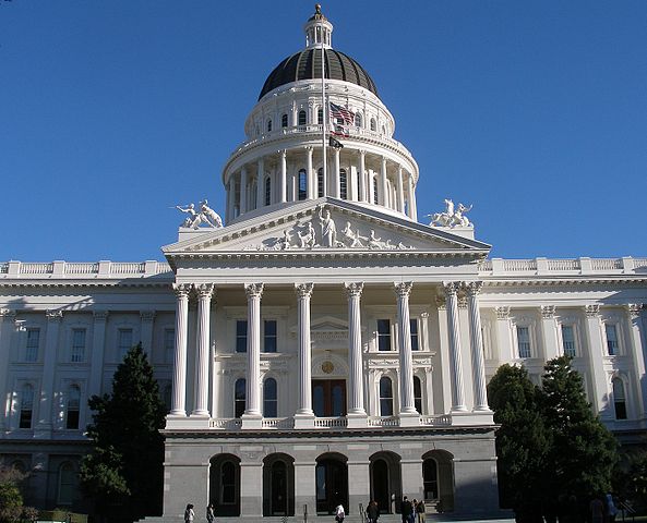 593px-Californiastatecapitol
