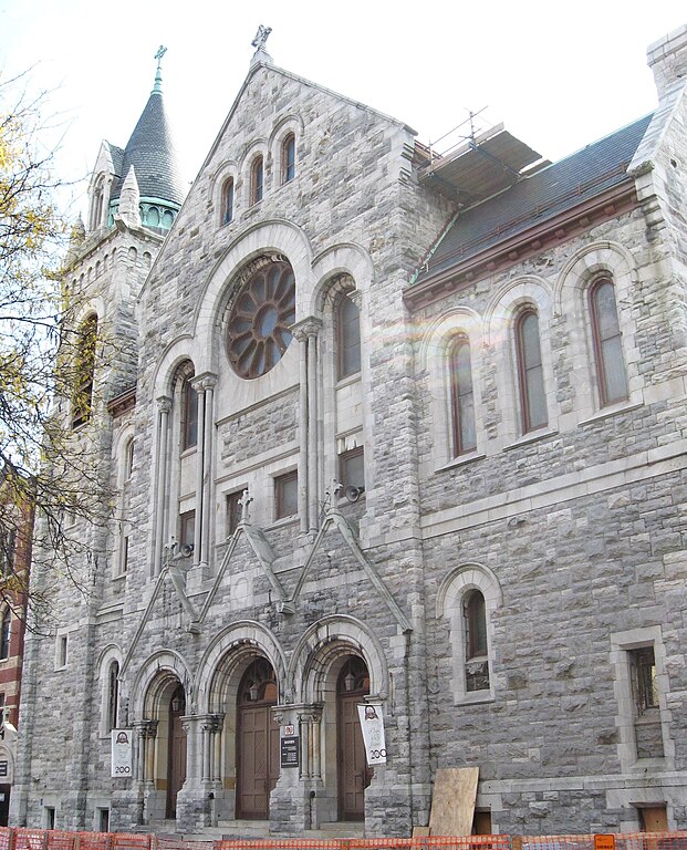 Holy_Rosary_E_Harlem_jeh