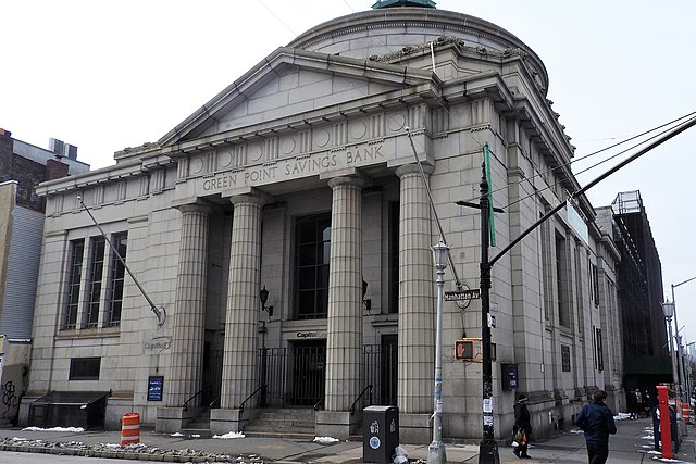 Green_Point_Savings_Bank_Calyer_&_Manhattan_jeh
