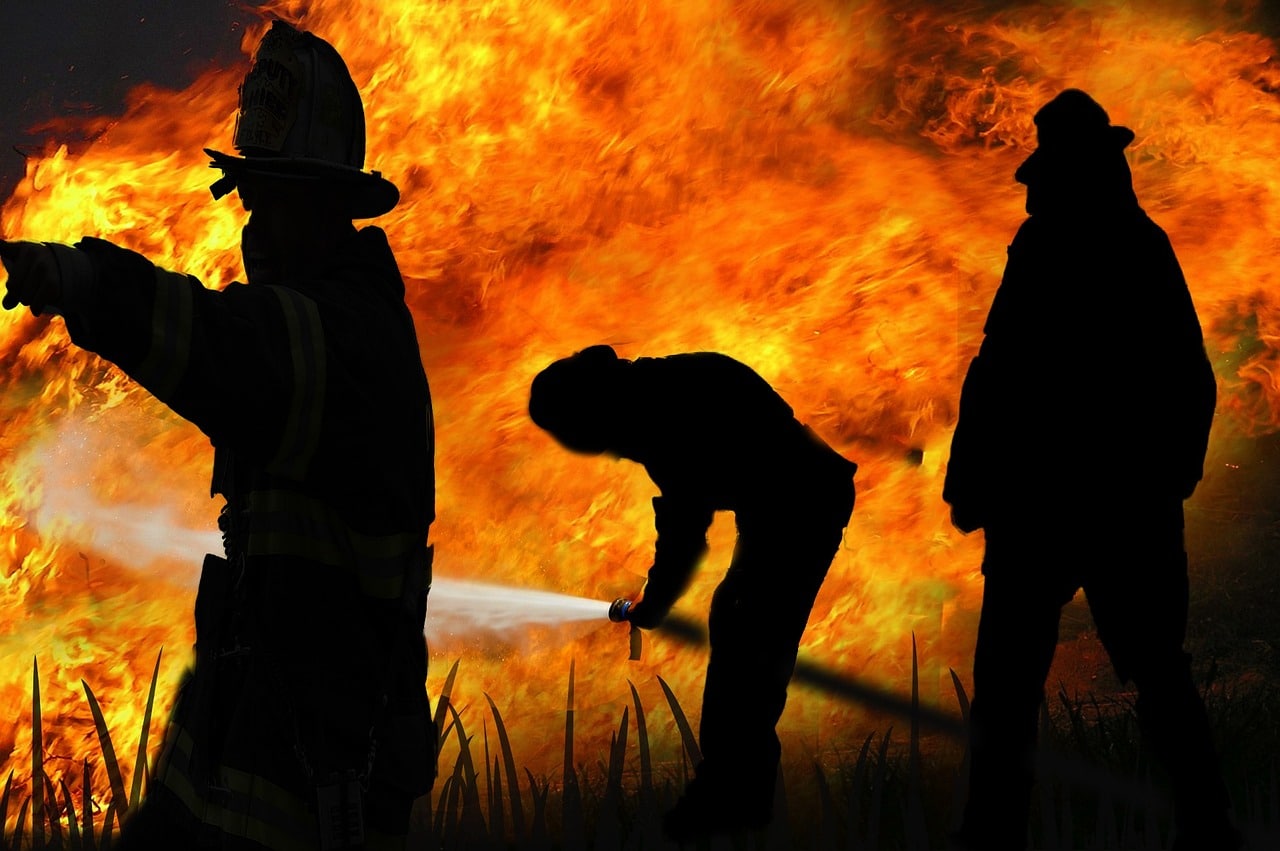 firefighter-278012_1280
