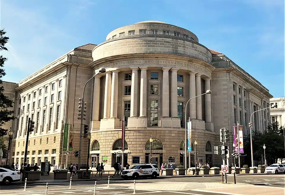 2021_Ronald_Reagan_Building_and_International_Trade_Center.jpg