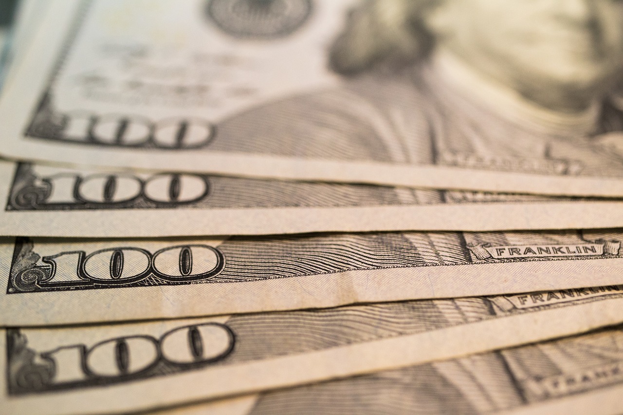 dollar-5360055_1280
