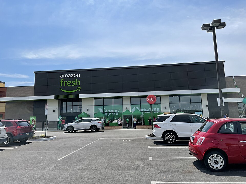 Amazon_Fresh_store_in_Warrington_PA