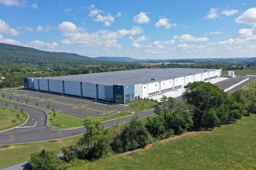 3501-Mountain-Rd-Hamburg-PA-Building-Photo-1-Large