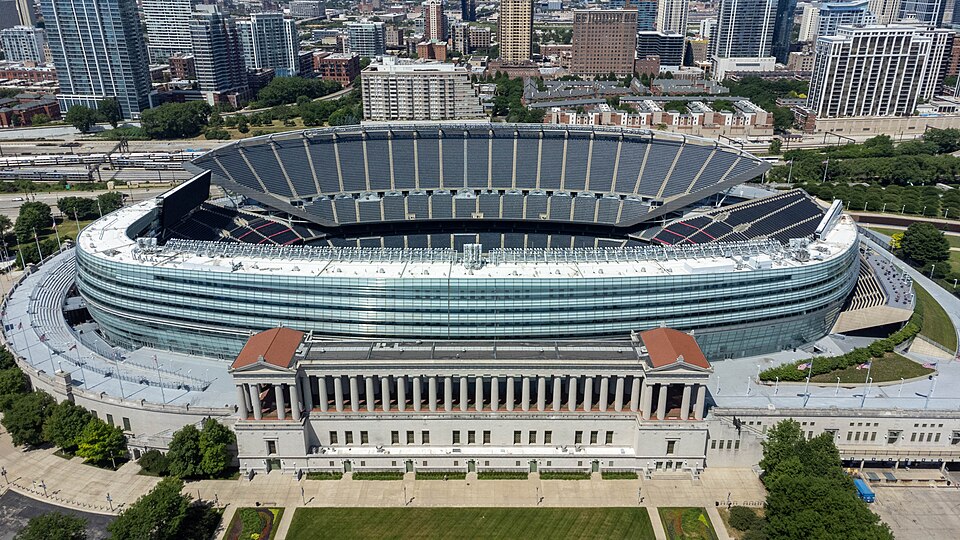 Soldier_Field_W_2022